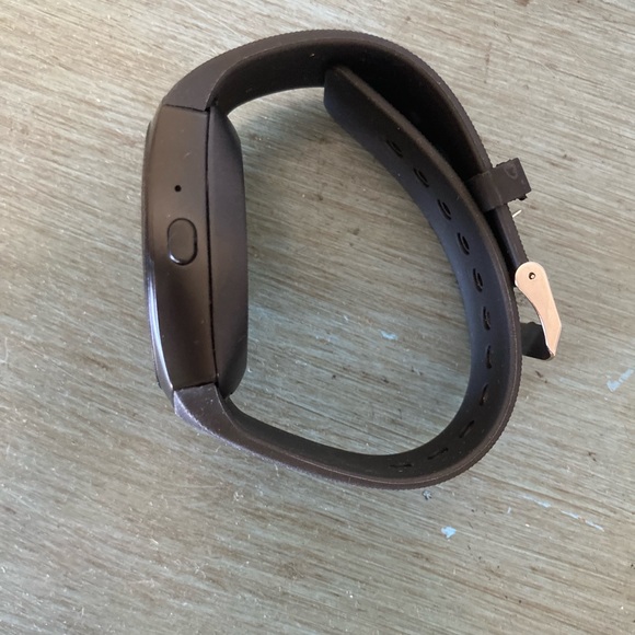 Smart Watch - Picture 2 of 4